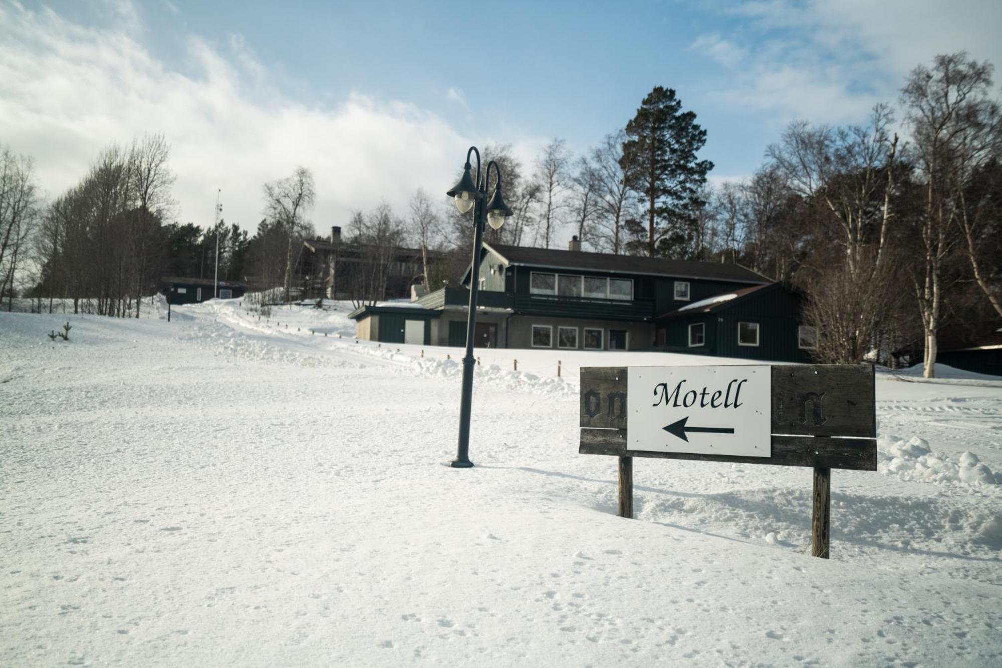 Dombastun Motel Екстериор снимка